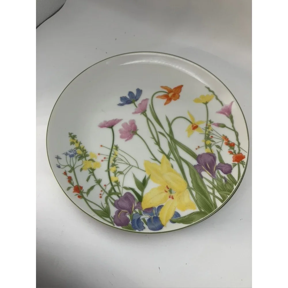 Mann Day Lily Salad Plates Set of 4 White Floral Wildflower Vintage 1974